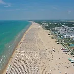 Daire Trendy Seafront With Terrace Bibione