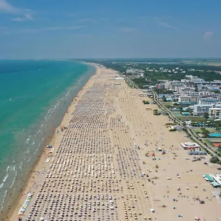 Apartment Trendy Seafront With Terrace Bibione