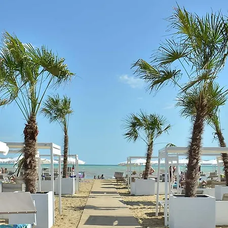 Apartment Trendy Seafront With Terrace