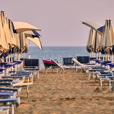 Apartman Trendy Seafront With Terrace *
