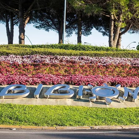 Apartman Trendy Seafront With Terrace Bibione